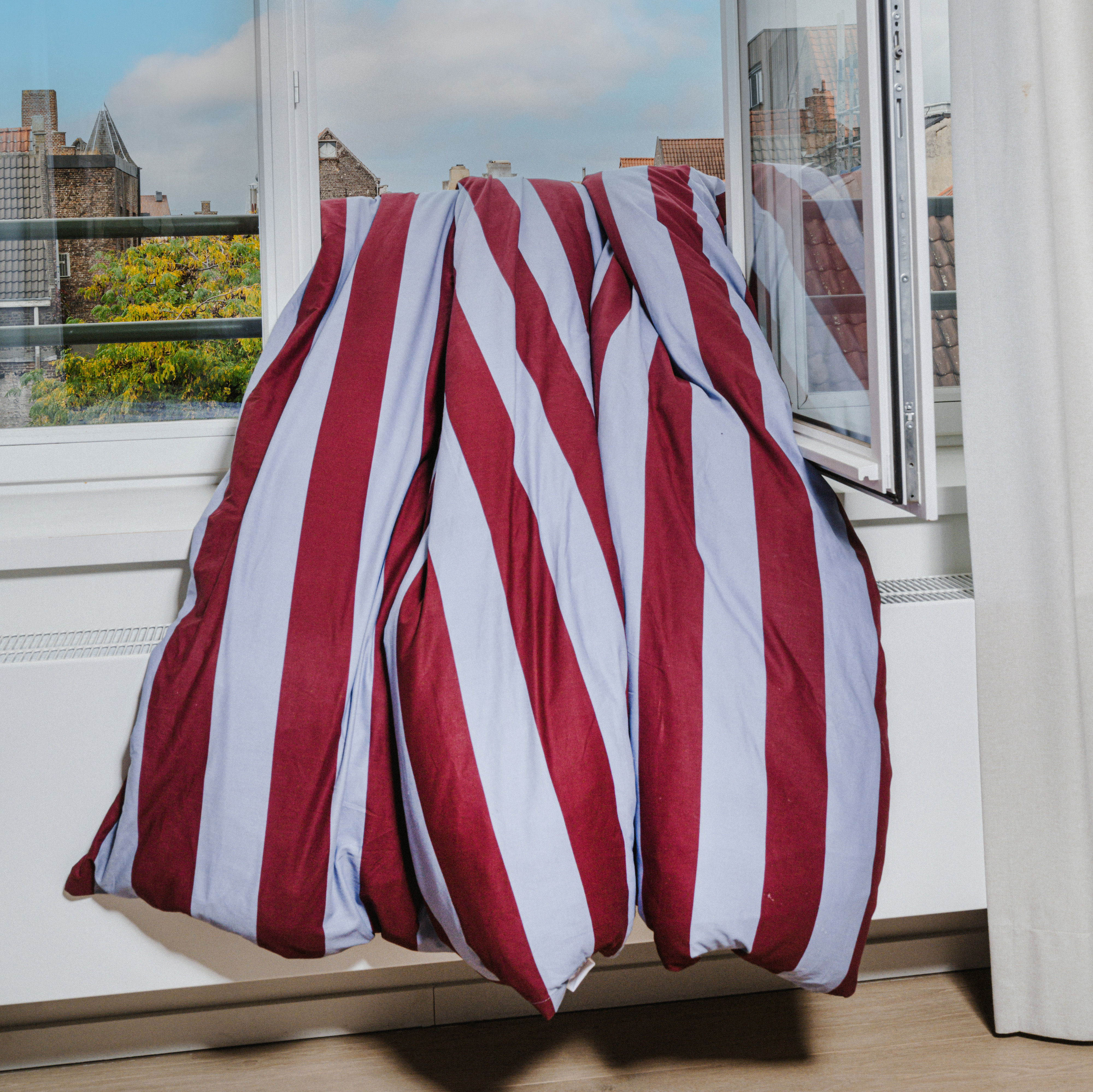 Volledig ingerichte studentenkamer Jackey – bed, bureau en kast